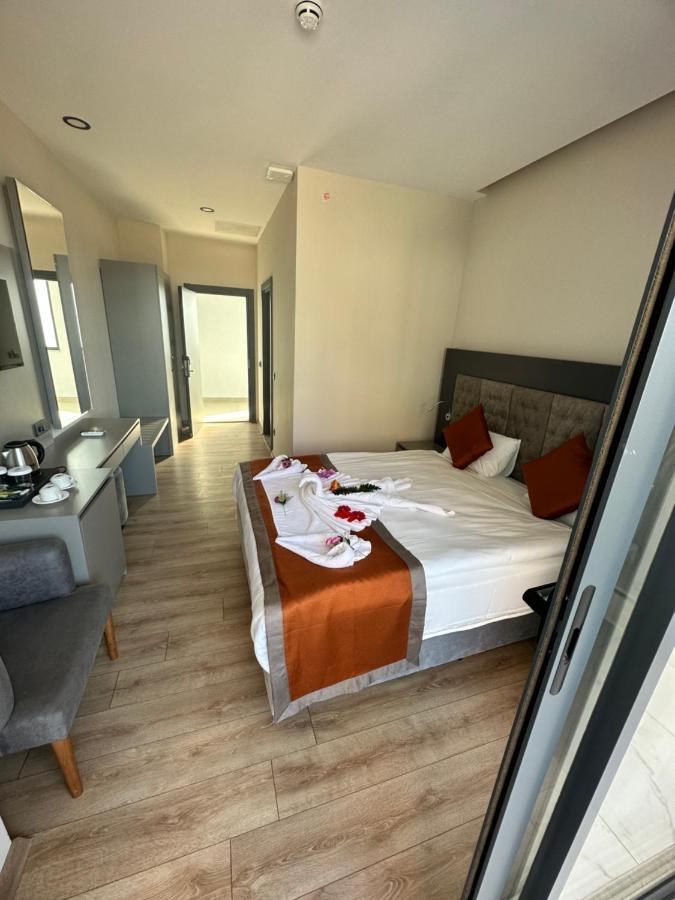 Side Golden Rock Hotel&Spa ภายนอก รูปภาพ