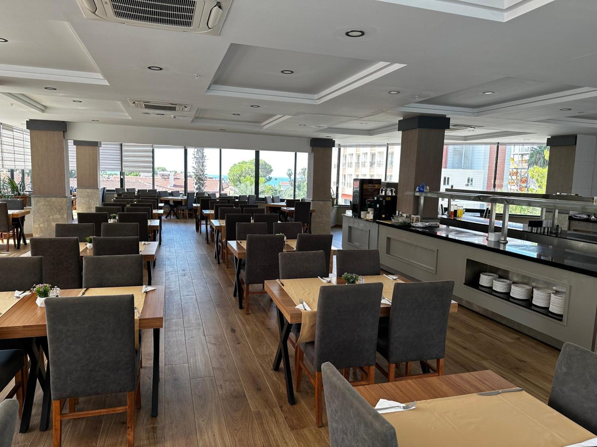 Side Golden Rock Hotel&Spa ภายนอก รูปภาพ